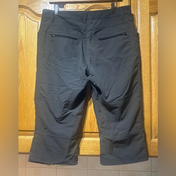 MEC Dark Gray Hiking Trail Capris Women’s Size 12 EUC - Picture 7 of 8